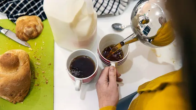 ገለ ሰብ ሞያ መጠን እትወስዶ ቡን ብሻሂ ምትካእ ይምዕዱ