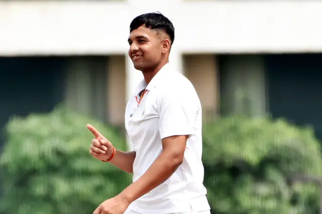 हर्ष दुबे