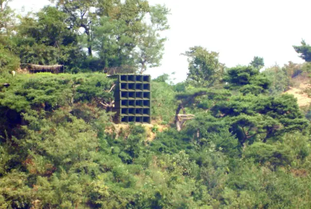 박효철 강화 당산리 이장의 집에선 건너편 북한 개풍군에 설치된 대남 확성기가 곧바로 보인다