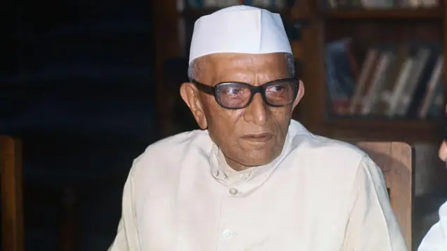 मोरारजी देसाई