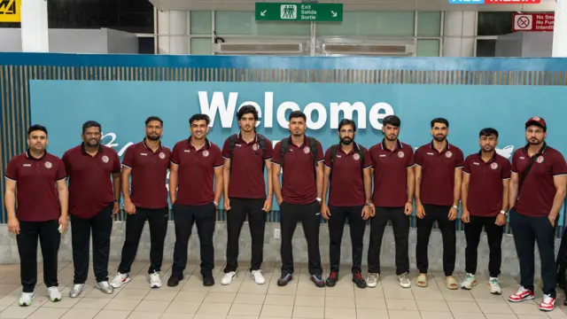 د افغانستان کرېکټ بورډ مسوولینو په وینا ملي لوبډله په نړیوال جام سیالیو کې د ګډون لپاره د کربین سېنټ کېټس او نېوېس ټاپو ته ورسېدل او هلته به لس ورځې تمرینات وکړي.