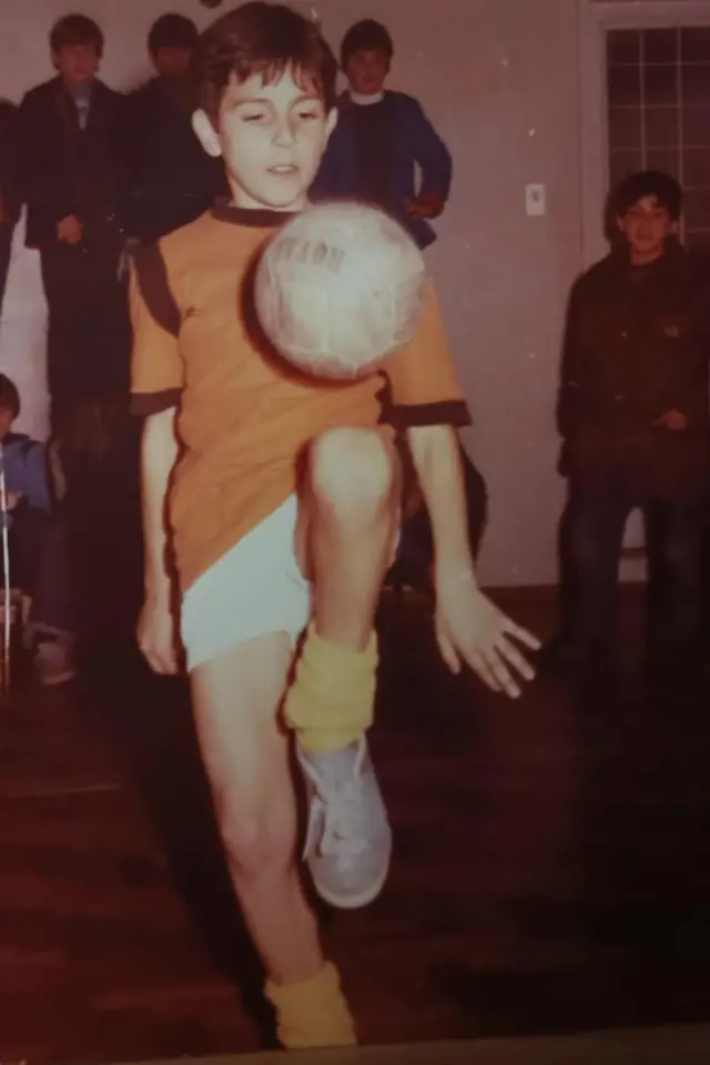 Diego Fernández jogando futebol