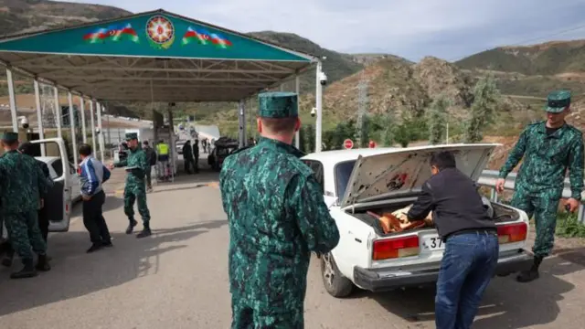 Laçın sərhəd buraxılış məntəqəsi