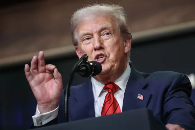 अमेरिकाका राष्ट्रपति डोनल्ड ट्रम्प