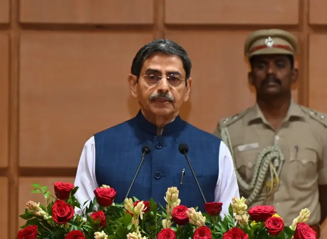 ஆர்.என். ரவி உள்பட பல ஆளுநர்கள் மாற்றம்; பின்னணி என்ன?