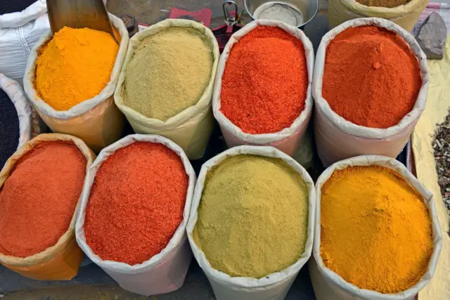 बेसार, खोर्सानी र अरू मसलाको धूलो