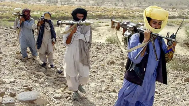 બલૂચ લિબરેશન આર્મી, બીએલએ, પાકિસ્તાનનું ઉગ્રવાદી સંગઠન, બલૂચિસ્તાનમાં સક્રિય, જફ્ફર એક્સપ્રેસ ઉપર હુમલો, નાગરિકોના અને ઉગ્રવાદીઓનાં મૃત્યુ, બીબીસી ગુજરાતી, બીબીસી ન્યૂઝ ગુજરાતી