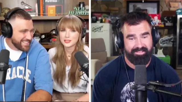 Taylor Swift durante participação no podcast New Heights com Travis Kelce e Jason Kelce