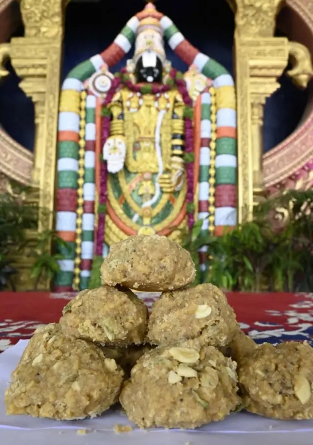 திருமலை திருப்பதி தேவஸ்தானம் (TTD) லட்டு விற்பனைக்கு ஆதார அட்டையை கட்டாயமாக்கியுள்ளது.