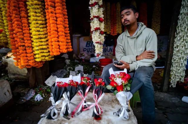 இந்தியா, நுகர்வோர் சந்தை, ஏழை - பணக்காரர் இடைவெளி அதிகரிப்பு