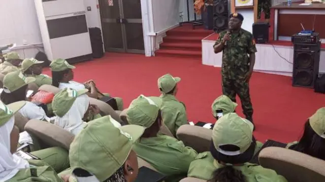 Ndị na-efe ala nna ha otu afọ 