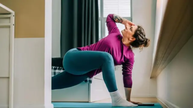 हाडं मजबूत करण्यासाठीदेखील बिया आवश्यक असतात