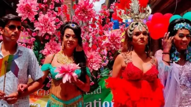 तेस्रोलिङ्गी