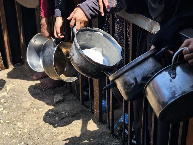 ብዛዕባ ሰብኣዊ ኵነታት ቓዛ ኣህጉራዊ ስክፍታ እናወሰኸ ይመጽእ ኣሎ