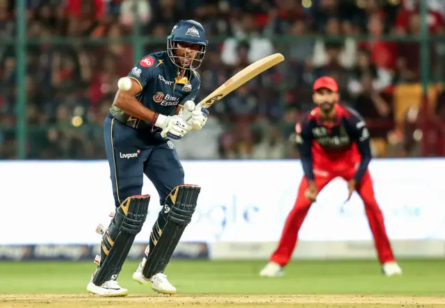 சாய் சுதர்ஷன் சதம் - 205 ரன்கள் எடுத்தது குஜராத் டைட்டன்ஸ்