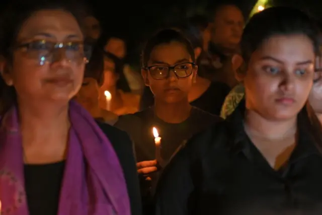 मुंबई में भी महिलाओं ने प्रदर्शन किया