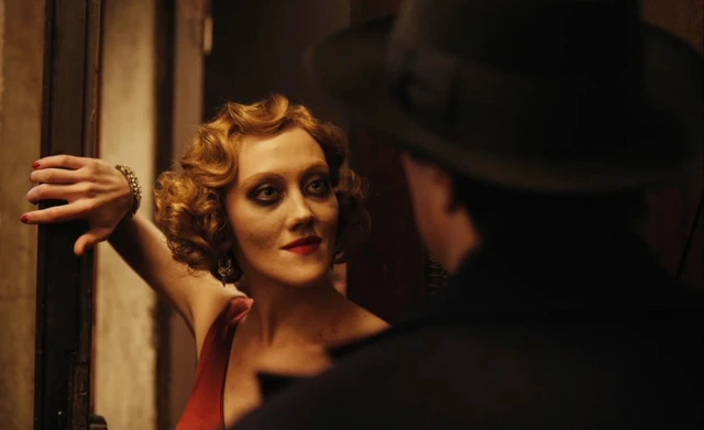 Кадр із фільму "Майстер і Маргарита" 2024 року російського режисера Михайла Локшина 