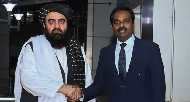 امیر خان متقي هند ته په شپږ ورځني رسمي سفر تللی.