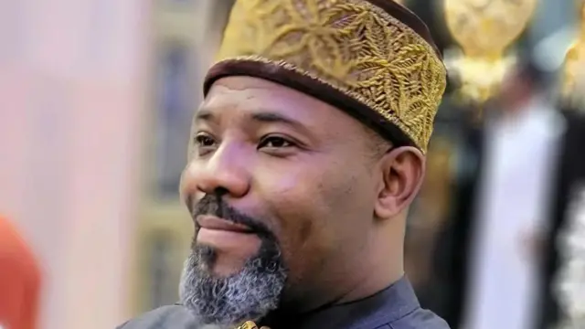 "Oge eruola mgbe a ga-enwe onye Eze ga-ejikọta ndị ntoroọbịa, chọọrọ ha ihe ndị ha ga-eme iji na-akpata ego, nke ga-eme ka ha ghara inwe mmasị ịga mba ndị ọzọ."