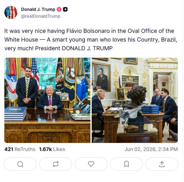 Print da publicação de Trump na Truth Social, em que ele posta duas fotos do encontro com Flávio Bolsonaro
