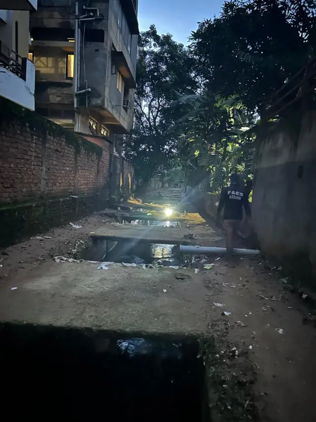 गुवाहाटी शहर के नाले