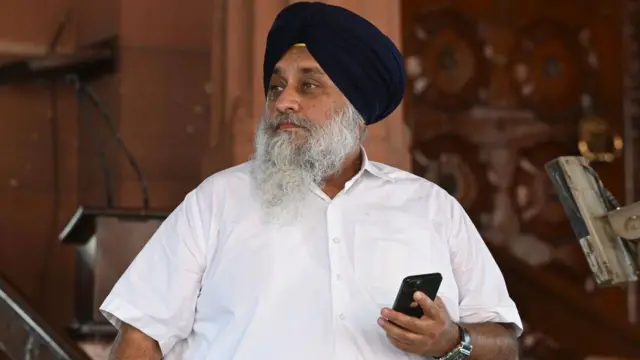 ਸ਼੍ਰੋਮਣੀ ਅਕਾਲੀ ਦਲ ਦੇ ਪ੍ਰਧਾਨ ਸੁਖਬੀਰ ਸਿੰਘ ਬਾਦਲ