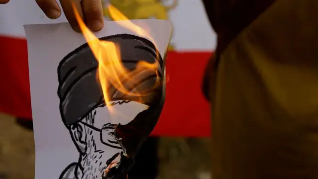 इस्लामिक शासन से आज़ादी की मांग