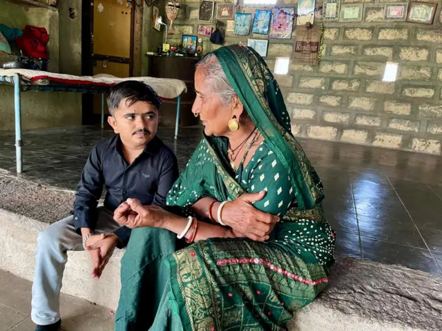 ડૉક્ટર, ગુજરાત, તબીબ, દરદી, ભાવનગર, પોઝીટીવ, સર ટી હોસ્પિટલ, વામન, બીબીસી ગુજરાતી