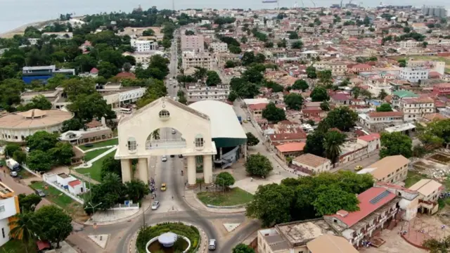 द गाम्बिया 