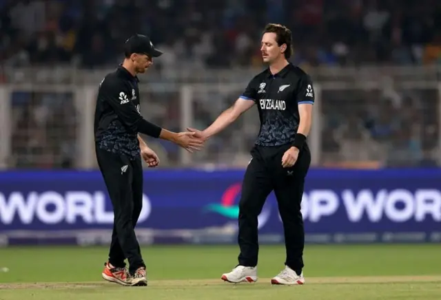 ભારત વિરુદ્ધ ન્યૂઝીલેન્ડ ફાઇનલ, ન્યૂઝીલૅન્ડ મિચેલ સૅંટનરની ભૂલો અને કપ્તાની, મૅટ હેન્રી, કોલ મેકૉંકીને કેમ ન લીધા, ભારત ટી20 વર્લ્ડ ચેમ્પ્યિનમાં કયા રેકોર્ડ બન્યા, ટી20 2026 ફાઇનલ મેચનું એનાલિસિસ વિશ્લેષણ, બીબીસી ગુજરાતી