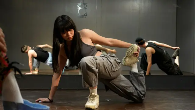 跨性別者Vivi跳舞