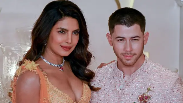  प्रियंका चोपड़ा