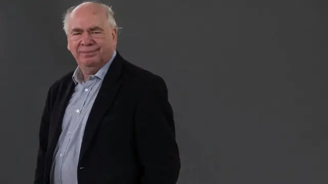 Prof Sir Lawrence Freedman