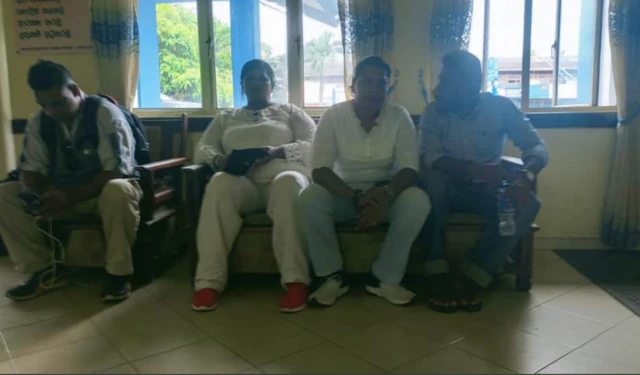 අත්අඩංගුවට ගත් පිරිස පානදුර දකුණ පොලිස් ස්ථානයේදී 