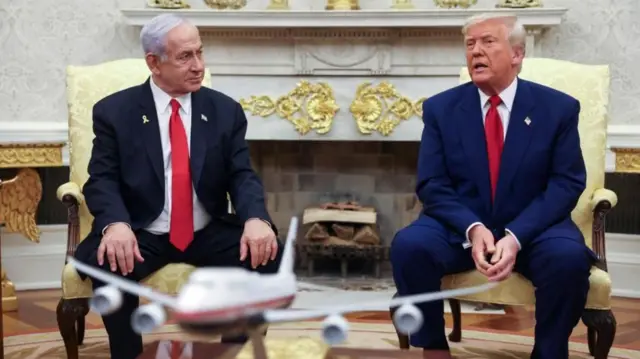 የእረራኤሉ ጠቅላይ ሚኒስትር ቤንያሚን ኔታንያሁ እና ፕሬዝዳንት ዶናልድ ትራምፕ