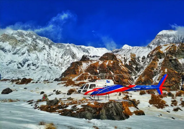 मनाङ एअरको हेलिकप्टर