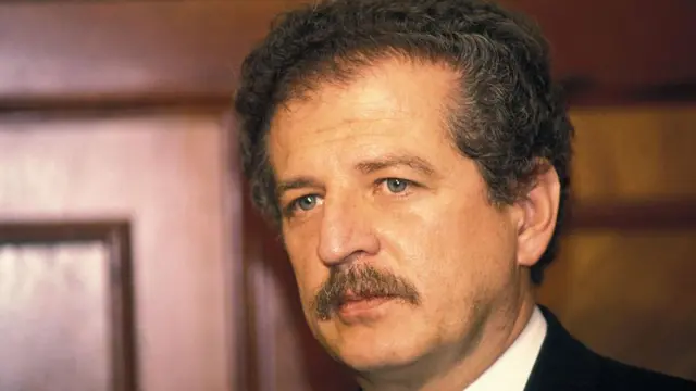 Retrato de Luis Carlos Galán de alrededor de 1980.