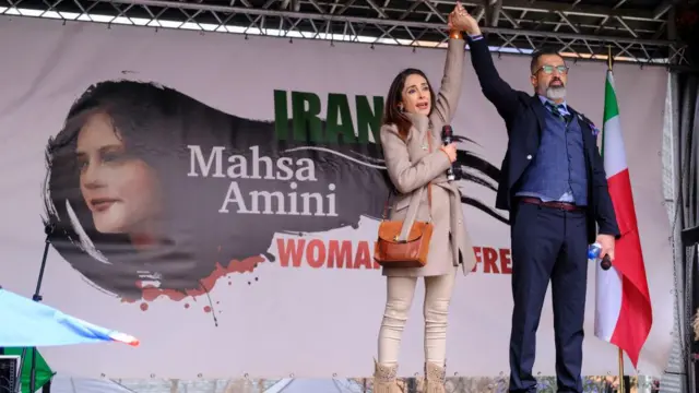 علیرضا آخوندی،‌ نماینده ایرانی تبار پارلمان سوئد و دریا صفایی، نماینده ایرانی پارلمان بلژیک