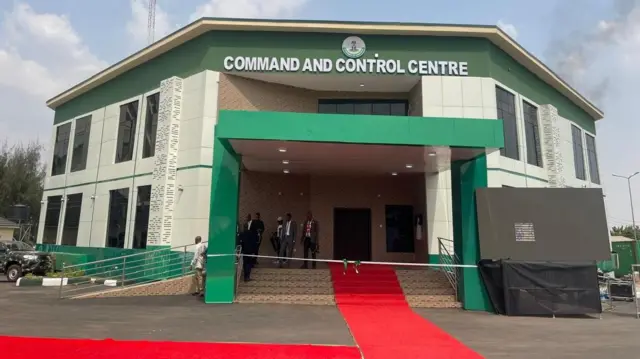 Ụlọọrụ Command and Control Centre dị n'Enugwu steeti