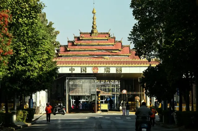 ချိပ်ပိတ်ခံရတဲ့မြန်မာ့ပဲနဲ့ပို့ကုန်တွေကို ဇွန် ၆ ရက်မှာ တရုတ်က လေလံတင်မယ်