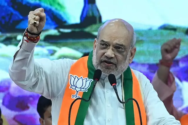 गृह मंत्री अमित शाह कई बार बांग्लादेशी 'घुसपैठिये' का मुद्दा उठा चुके हैं (फ़ाइल फ़ोटो)