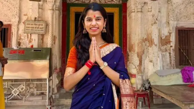 मैथिली ठाकुर 