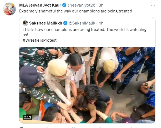 ਭਲਵਾਨਾਂ ਦਾ ਪ੍ਰਦਰਸ਼ਨ