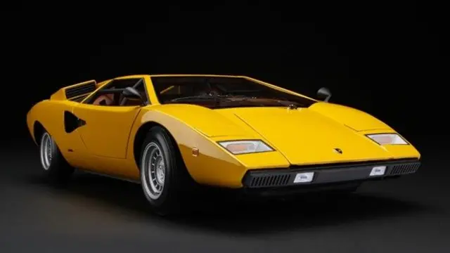 لامبورگینی کونتاش یکی از مشهورترین ماشین‌های کلاسیک است
