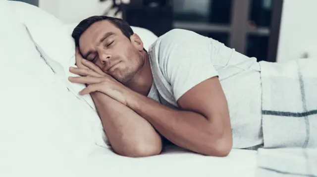 ਸਲੀਪ ਪੈਰਾਲਾਇਸਸ