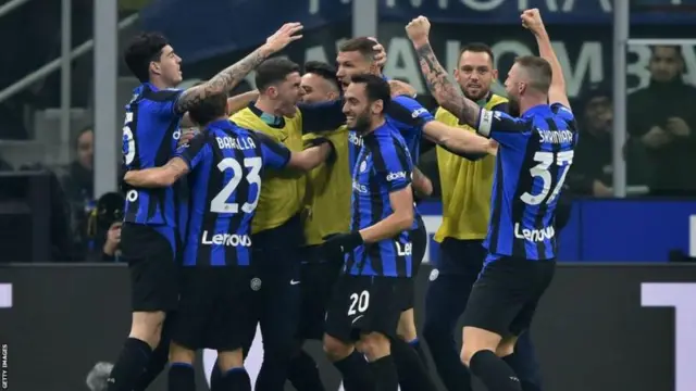 Inter ta koma matsayi na hudu a Serie A da tazarar maki takwas tsakaninta da Napoli ta daya