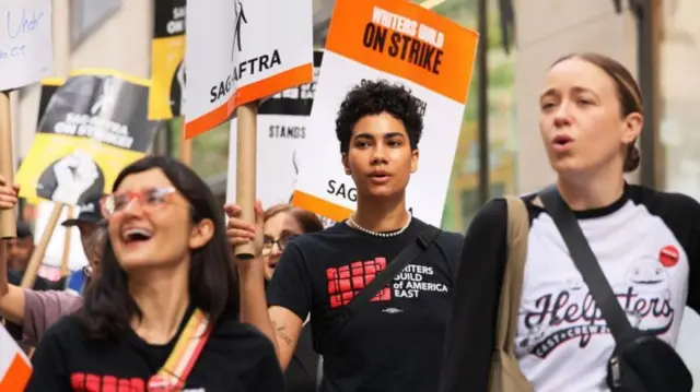 Trabalhadores protestam por melhores condiçõesinloggen bwintrabalho