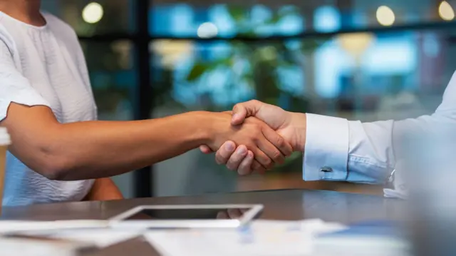 বিশ্বের অনেক দেশের ব্যাংকিং খাতে আমূল পরিবর্তন এনেছে 'ব্যাংক মার্জার' কনসেপ্ট।