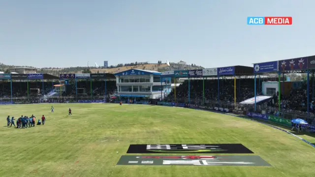 شپږیزه کرېکټ لیګ