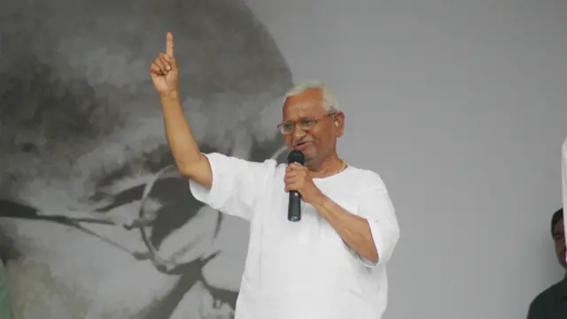 2011 साली दिल्लीत अण्णा हजारेंच्या नेतृत्वातील भ्रष्टाचारविरोधी आंदोलन